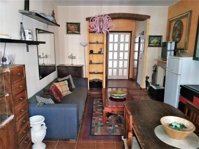Nice rental apartment | Close to Milano Centrale railway station | Good for workation | Pets are welcome in Milan, OH