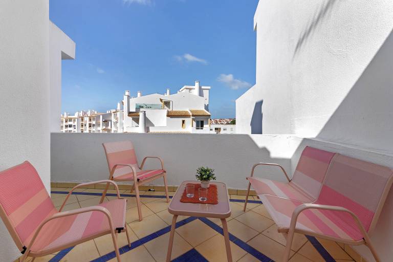 Apartment 'Bella Vista' with Shared Pool and Private Terrace — photo 3