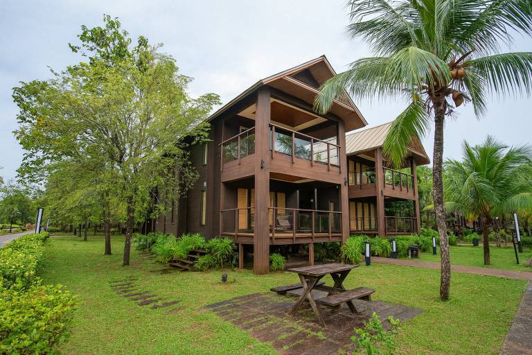 The Langit Duyong Marina Resort