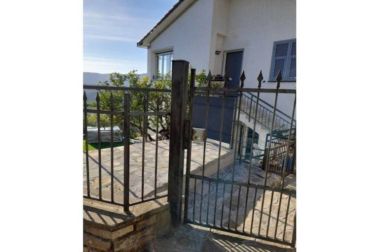 House with garden & grill | Pet-friendly — photo 3