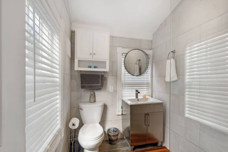 Accommodation  Cannonborough Elliotborough