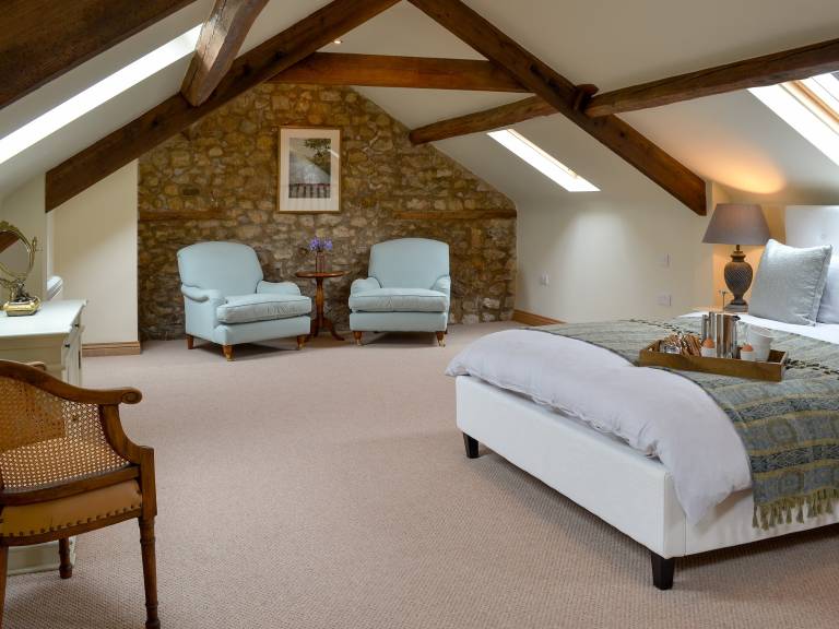 Cottage  Cayton Bay