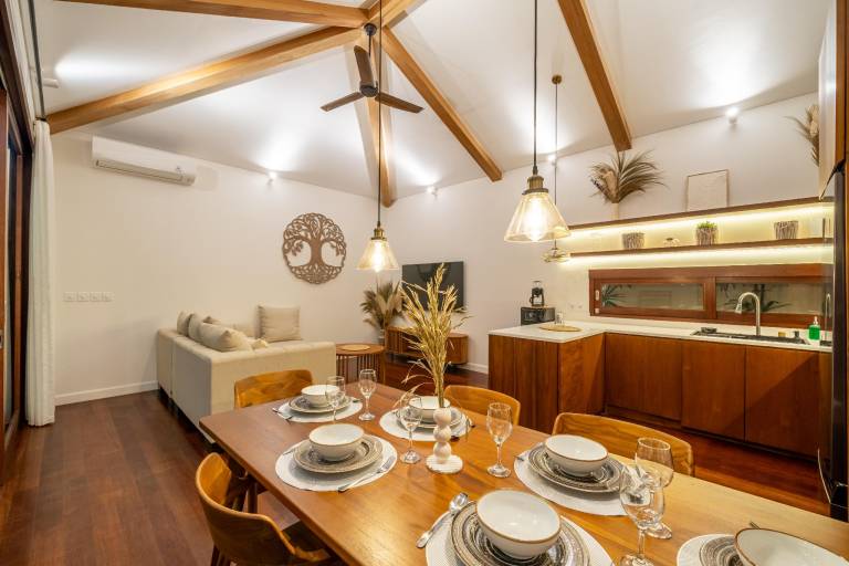 Villa with barbecue, garden & pool | Perfect for remote work | Pets are welcome — photo 3