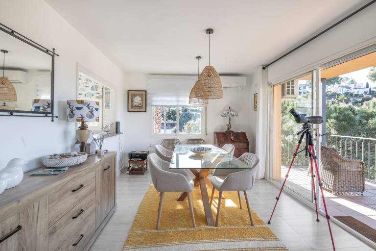 Beautiful House with Sea Views — photo 3