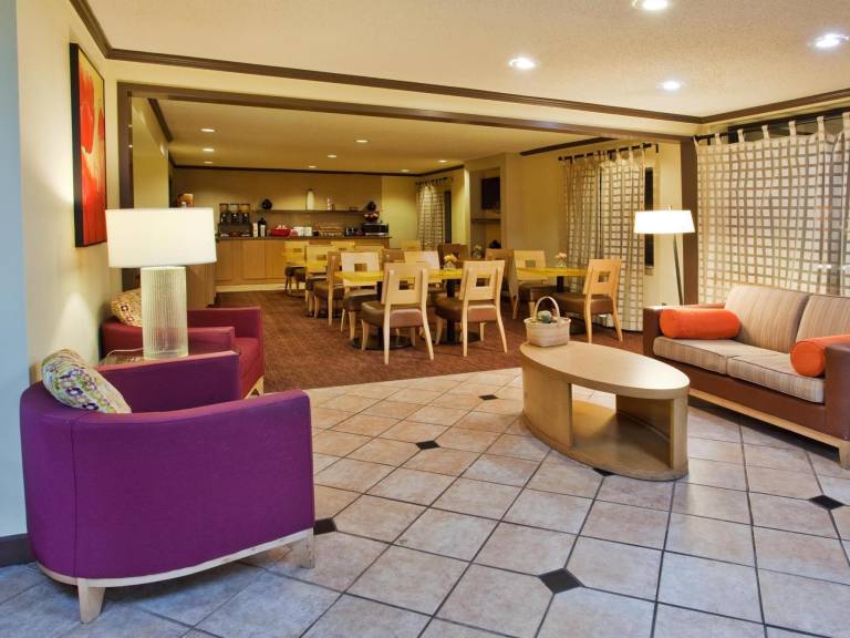 Travelodge by Wyndham Columbus State University — photo 2