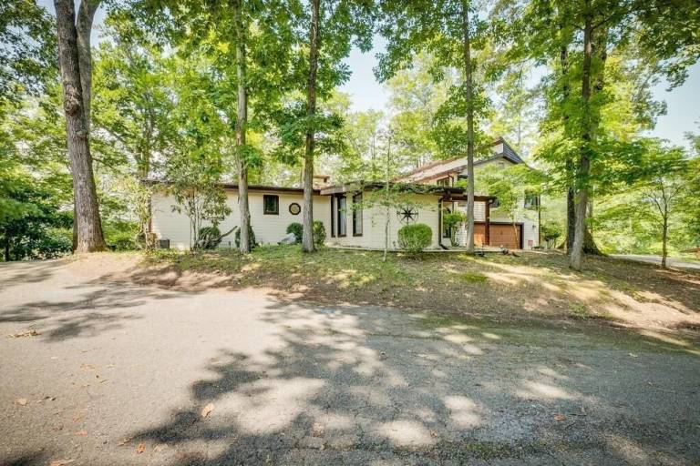 House Piney Flats