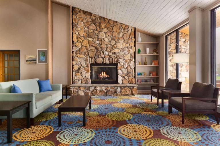 Country Inn & Suites by Radisson, Mishawaka, IN — photo 2