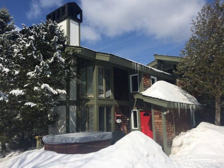 Jay Peak Vacation Rentals from 203 HomeToGo