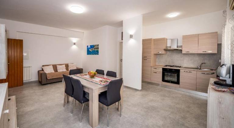 Apartment with hot tub | Pet-friendly — photo 3