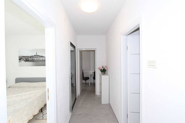 Apartment with 2 rooms for 3 persons — photo 5