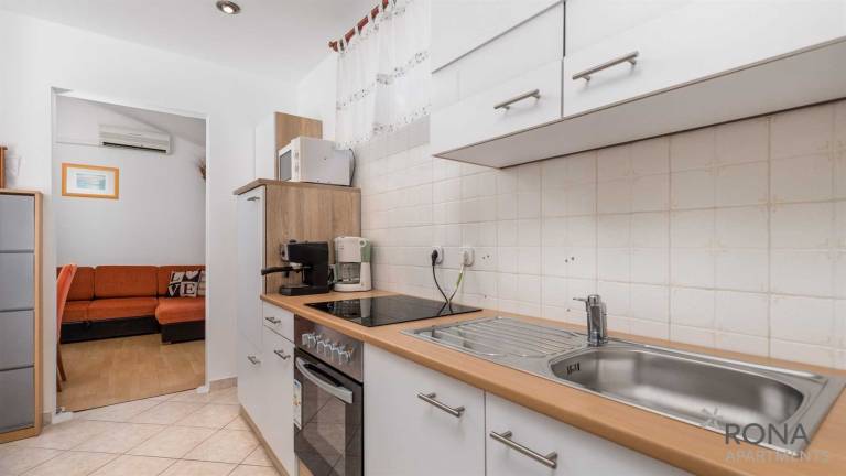 Apartment with 1 room for 4 persons — photo 3
