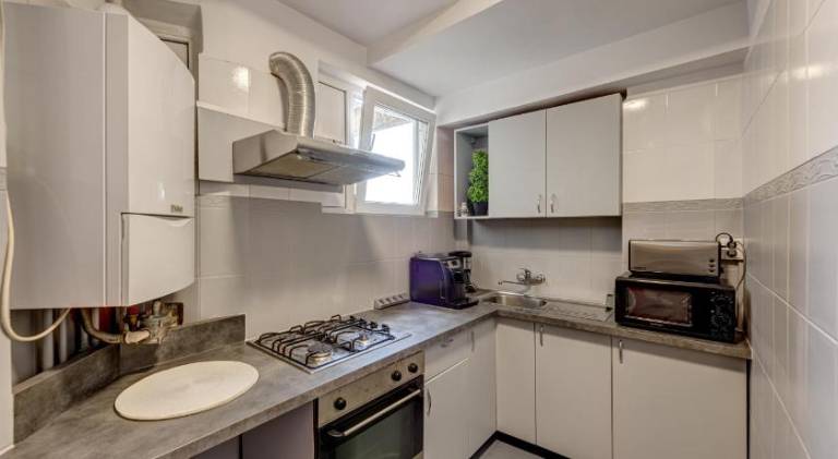 Holiday apartment | Close to Stavropoleos Monastery | Good for workation | Pets allowed — photo 2