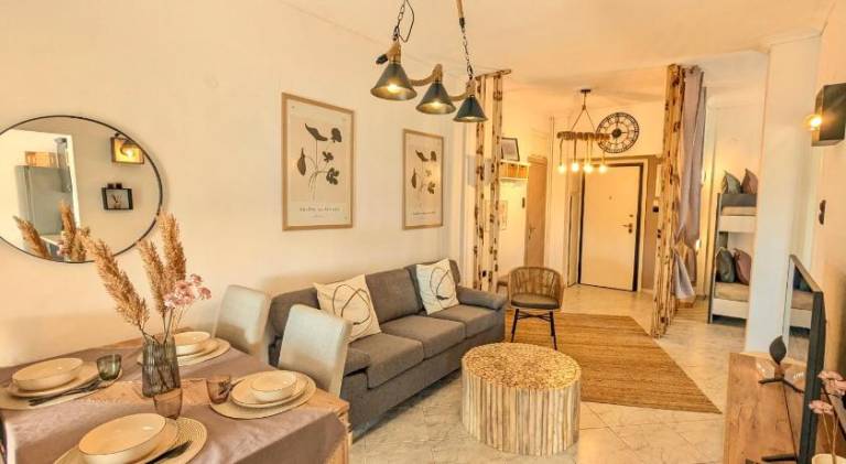 Nice rental apartment with barbeque, yard & terrace | Beach nearby | Pets allowed in Kavala