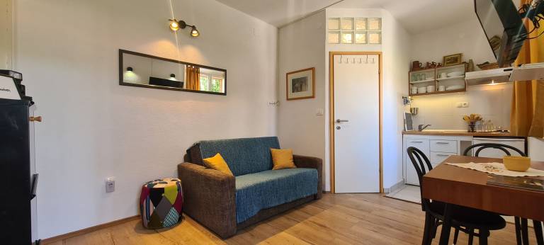 Holiday apartment with garden & terrace | Garden view — photo 2