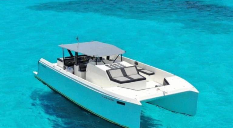 Barco privado de lujo para tu familia y amigos en Cancun-isla mujeres in Cancún