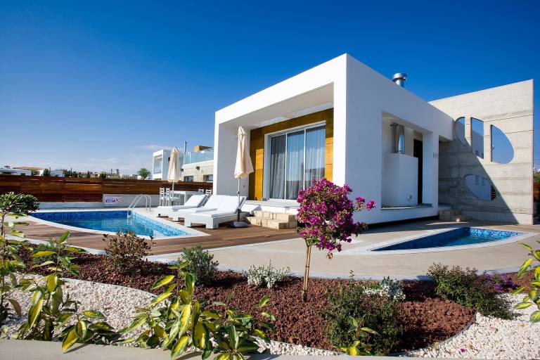 Villa Chloraka