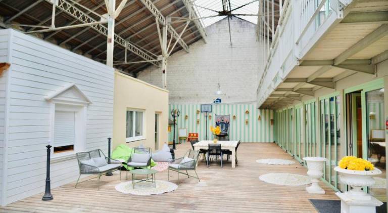 Maison bonheur -Parking- piscine -espace de jeux- avec 6 suites avec SDB — photo 5