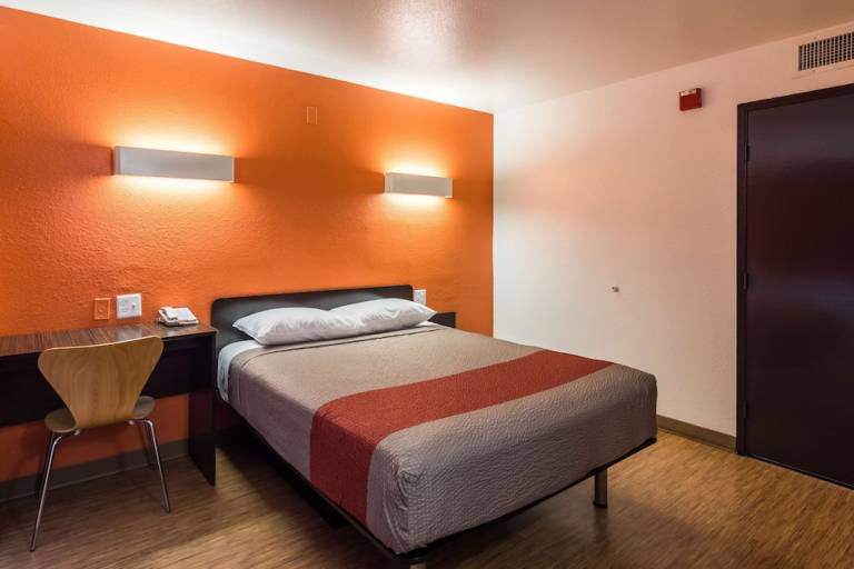 Motel  Oroville