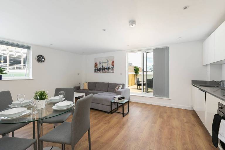 Apartment  London Borough of Enfield