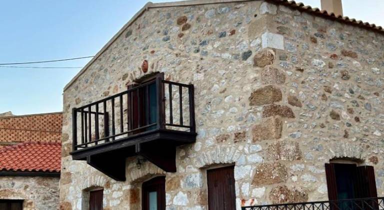 Vacation home with patio in East Mani