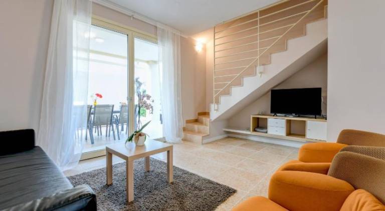 Pleasant vacation home with garden, pool & terrace | Beach nearby | Pet-friendly — photo 2