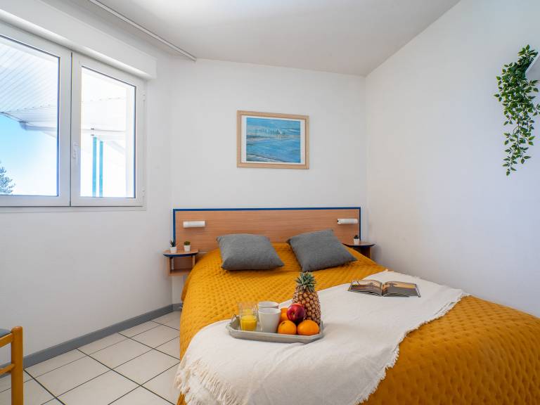 Apartment with pool & patio | Pets allowed — photo 4
