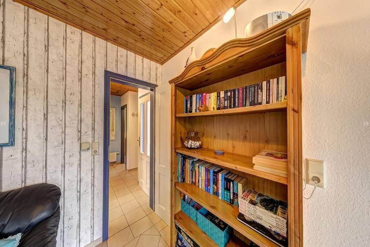 Vacation home with garden — photo 2