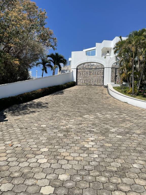 Casa  Manzanillo