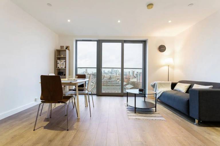 Apartment Poplar