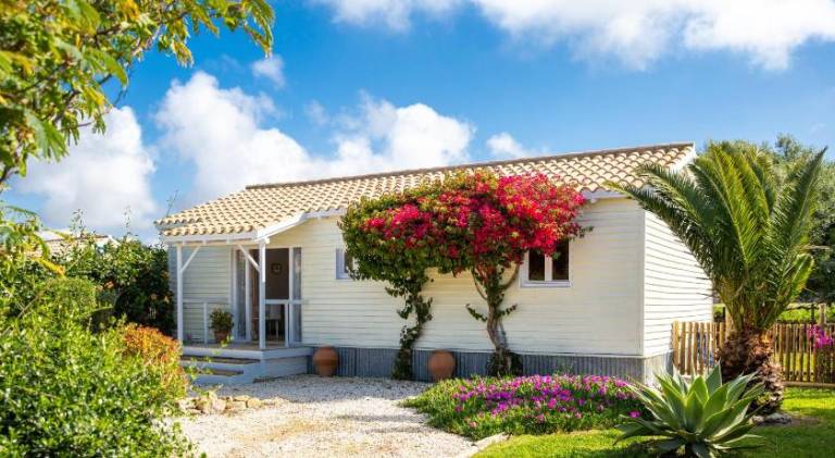 Casita Lulu -Walk to Beach Casita with Garden in Vejer de la Frontera