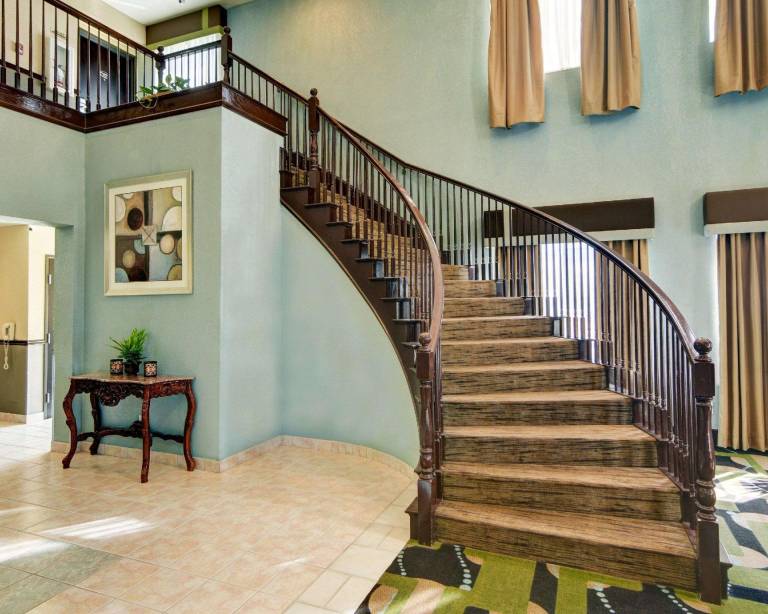Quality Inn & Suites Terrell — photo 4