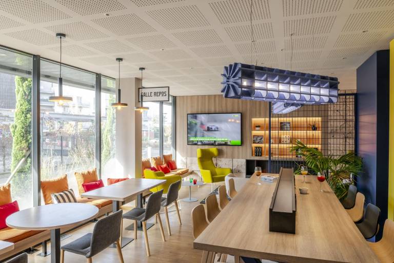 Ibis Styles Bordeaux Lormont in Lormont