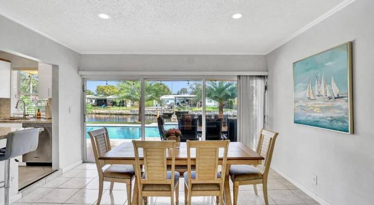 New! Waterfront Heated Pool & Jacuzzi 2 mi to Beach - Fishing Pier Relaxing SPA & Hammock — photo 4