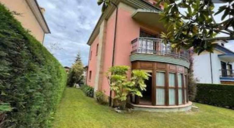 House with 5 rooms for 12 persons in Llanes