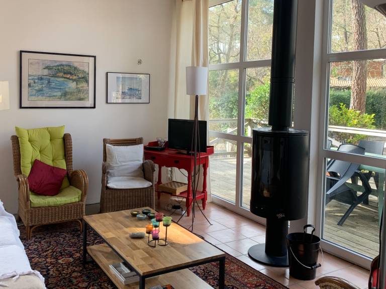 3-bed villa, near lake and ocean, peaceful, pets allowed — photo 2