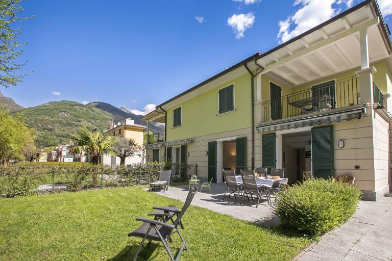 Apartment with garden, grill & terrace | Lake view in Porlezza