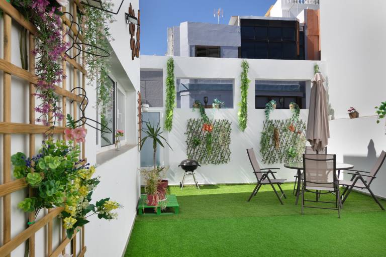 Children-friendly house with patio, fast internet & yard | Next to Castillo de la Luz | Next to the beach | Good for workation | Dogs allowed — photo 2