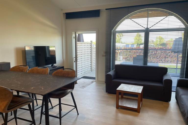 Rental apartment with terrace & yard | Nature view in Breskens