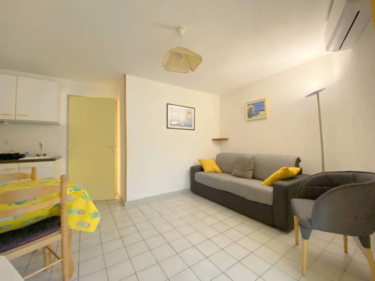 Sol-y-Days le Mathilde, Appartement en rez de jardin avec parking — photo 5