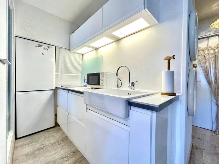 Charming 2-room near beach, pets allowed — photo 2