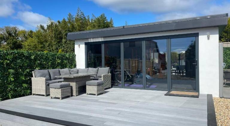 Private Luxury By The Sea, With A Personal Gym, Hot Tub, And Free Parking! — photo 4