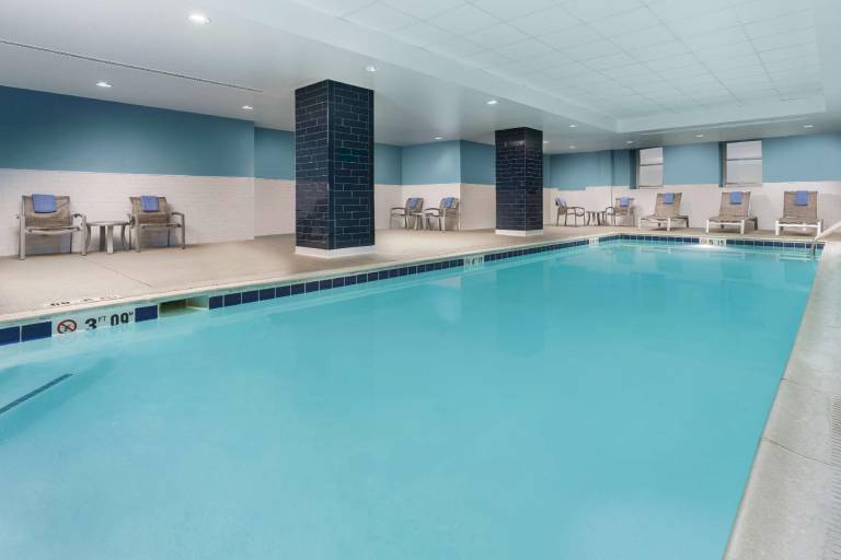 Hampton Inn & Suites Baltimore-Inner Harbor — photo 5