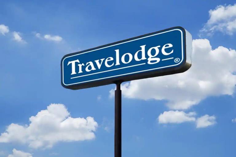 Travelodge by Wyndham Redwood Falls in Redwood Falls, MN