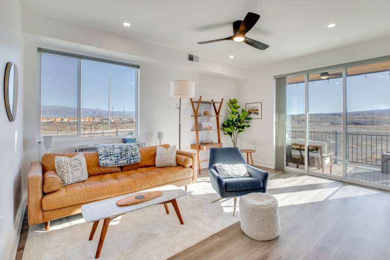 Mtn-View Balcony: Riverside Grand Junction Home! — photo 4