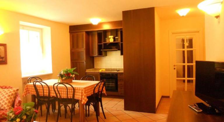 Serviced apartment with garden, patio & barbeque | Good for workation — photo 3