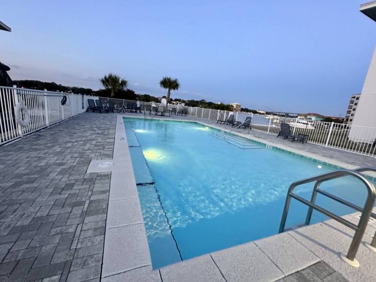 Dog Friendly Coastal Getaway - Paddle Boards Included. 5 Min Walk to the Beach! in Fort Walton Beach, FL