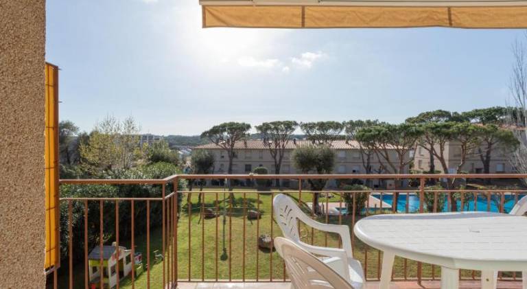 Rental apartment with private pool, terrace & yard | Suitable for remote work — photo 5