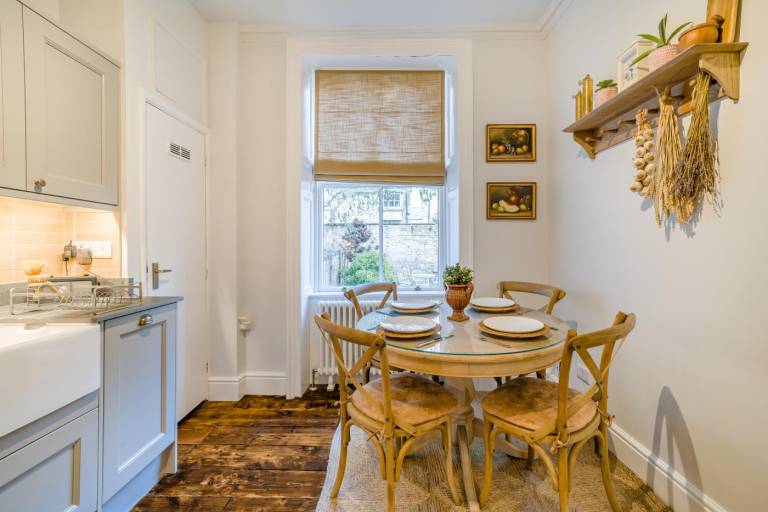 Apartment with BBQ | Near Roman Baths — photo 3