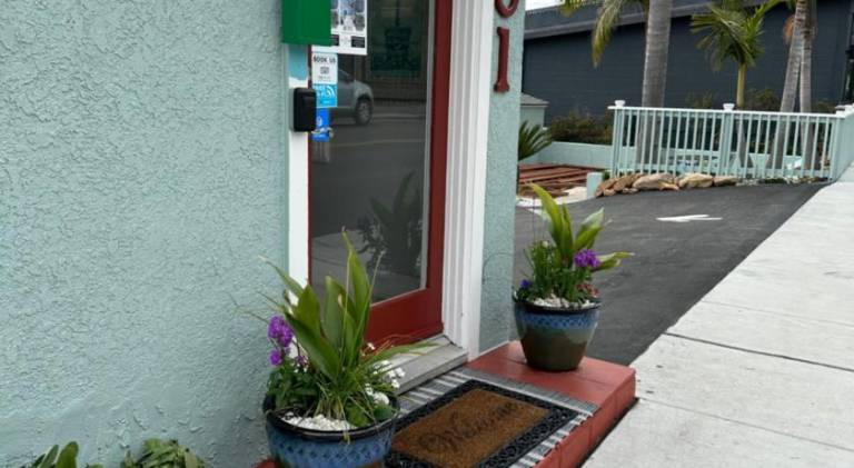 The Palomar Inn — photo 5