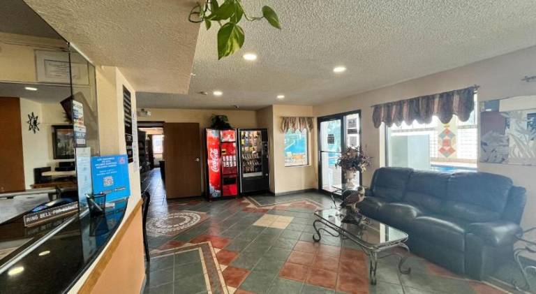 Motel 6 Deming, NM — photo 4
